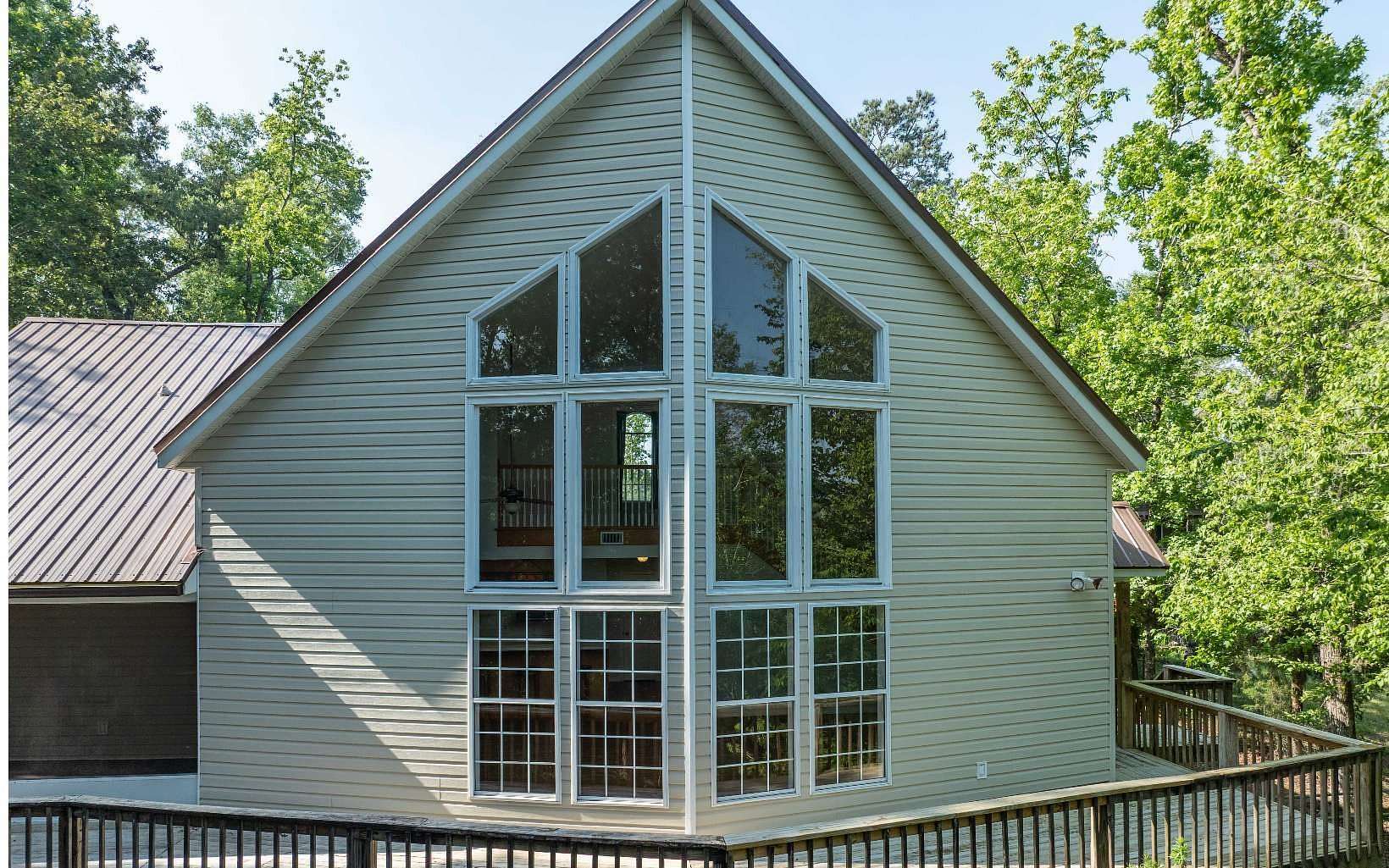 1.78 Acres of Land with Home for Sale in Live Oak, Florida