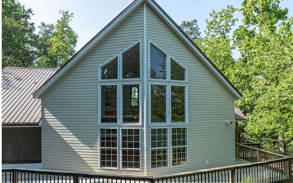 1.78 Acres of Land with Home for Sale in Live Oak, Florida