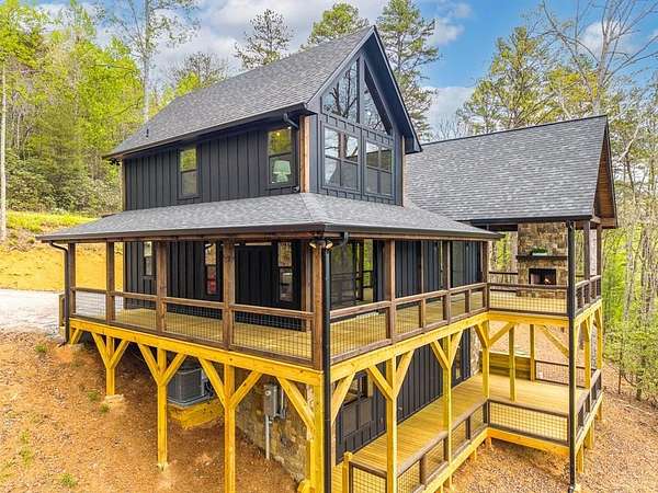 2.19 Acres of Land with Home for Sale in Mineral Bluff, Georgia