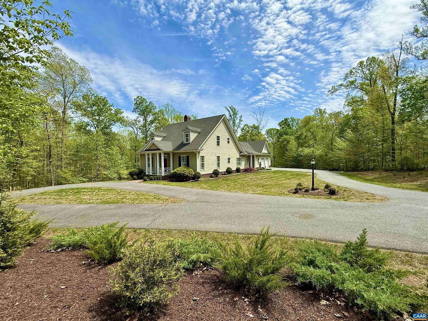 4.22 Acres of Land with Home for Sale in Keswick, Virginia