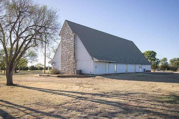 3 Acres of Improved Commercial Land for Sale in Dalhart, Texas