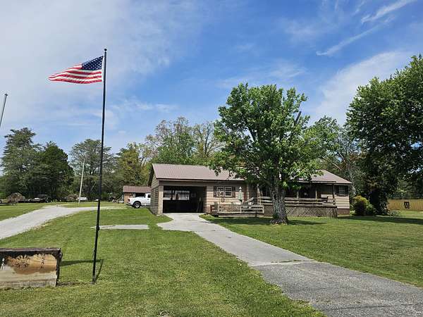 2 Acres of Mixed-Use Land for Sale in Gruetli-Laager, Tennessee