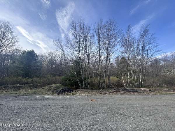 1.42 Acres of Residential Land for Sale in Dingmans Ferry, Pennsylvania