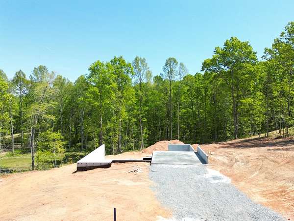 2.1 Acres of Land with Home for Sale in Appomattox, Virginia