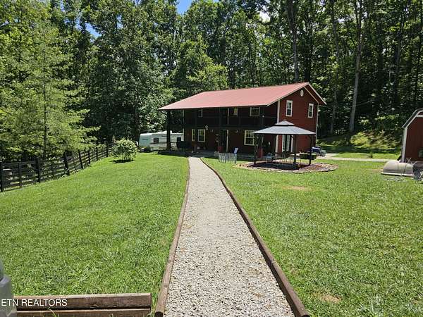 4 Acres of Land with Home for Sale in Huntsville, Tennessee