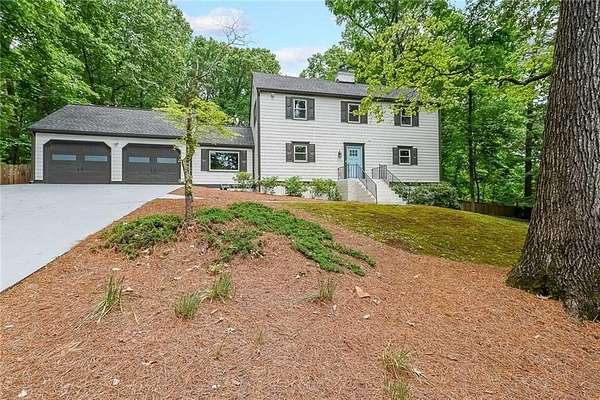 2.25 Acres of Land with Home for Lease in Alpharetta, Georgia