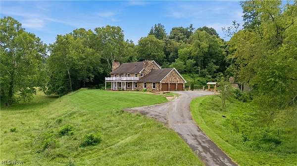 19.5 Acres of Land with Home for Sale in Parkersburg, West Virginia