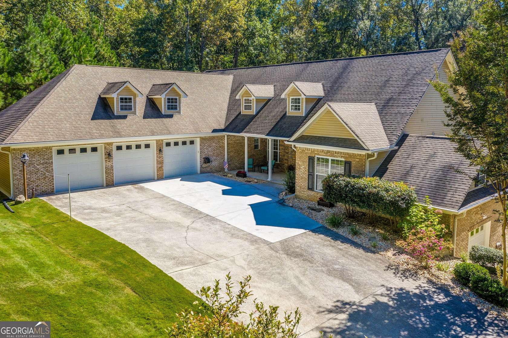 10 Acres of Land with Home for Sale in Douglasville, Georgia