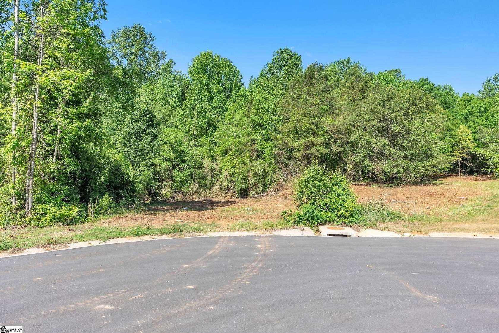 0.75 Acres of Residential Land for Sale in Piedmont, South Carolina