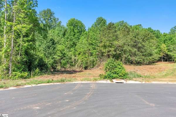 0.75 Acres of Residential Land for Sale in Piedmont, South Carolina