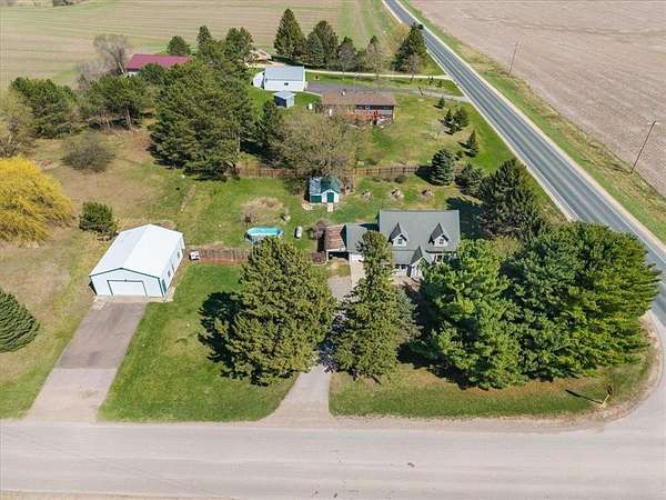 1.59 Acres of Land with Home for Sale in Hartland Town, Wisconsin