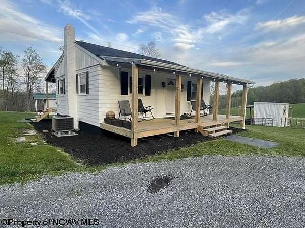 28.2 Acres of Recreational Land with Home for Sale in Independence, West Virginia