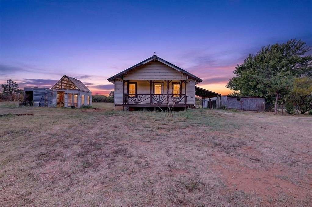 5 Acres of Land with Home for Sale in Wellston, Oklahoma