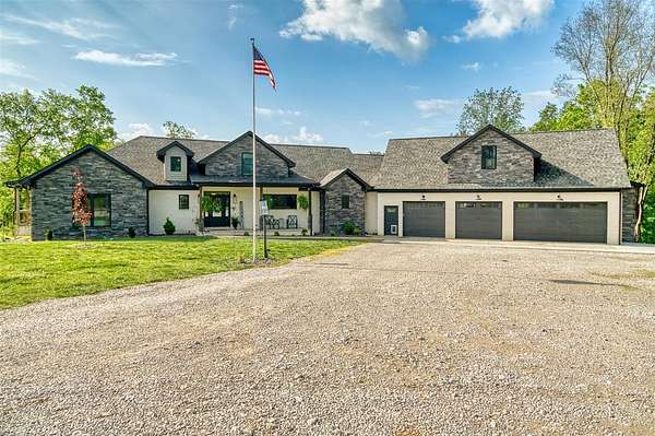 17.3 Acres of Recreational Land with Home for Sale in Russellville, Kentucky