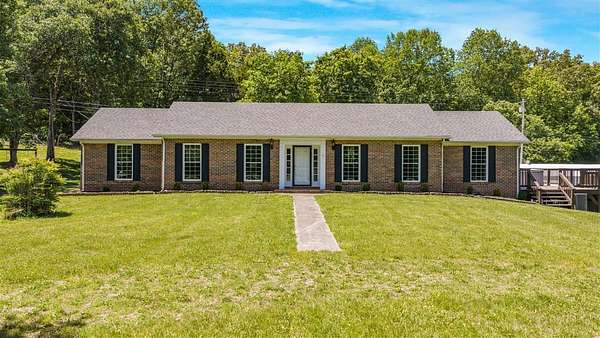 7.28 Acres of Land with Home for Sale in Park City, Kentucky