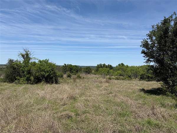 10 Acres of Land for Sale in Hamilton, Texas