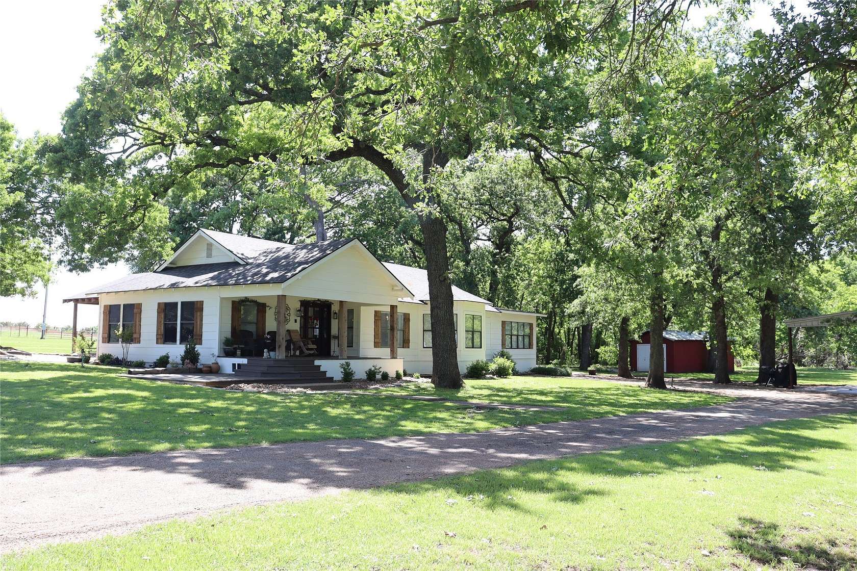 30 Acres of Agricultural Land with Home for Sale in Dublin, Texas