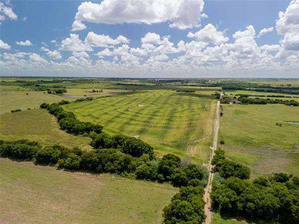 12.5 Acres of Land for Sale in Hubbard, Texas