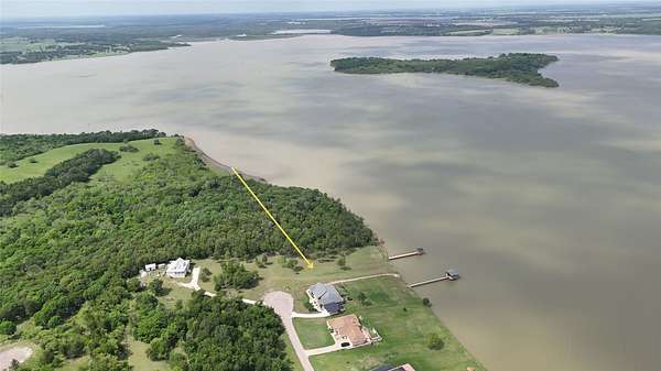 1.3 Acres of Residential Land for Sale in Corsicana, Texas