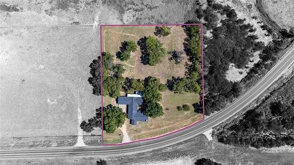 2 Acres of Land with Home for Sale in Italy, Texas