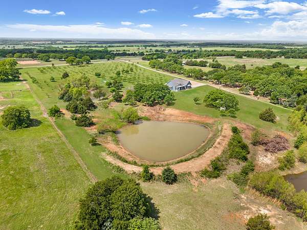 20 Acres of Land with Home for Sale in Sunset, Texas