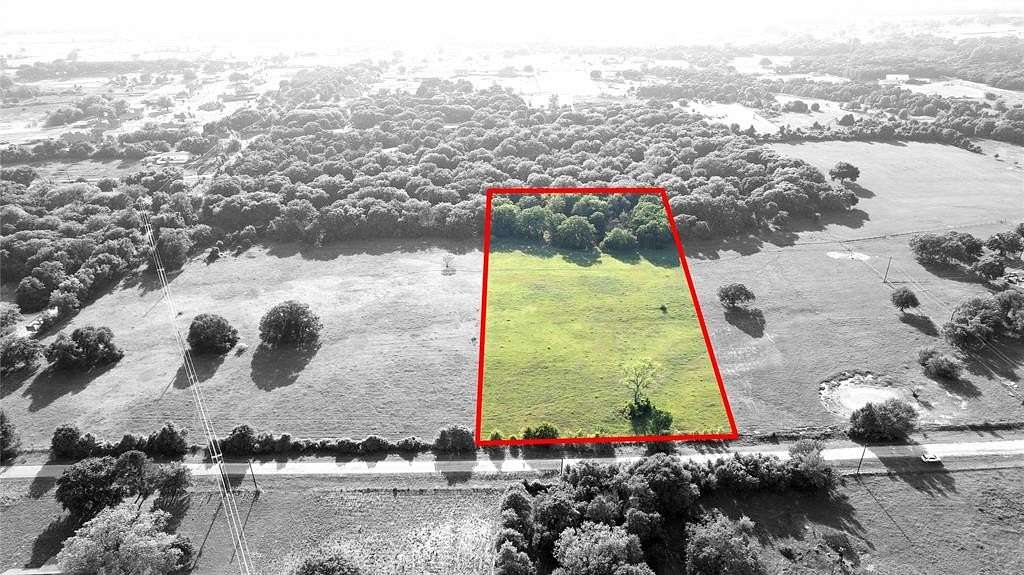 4 Acres of Residential Land for Sale in Springtown, Texas