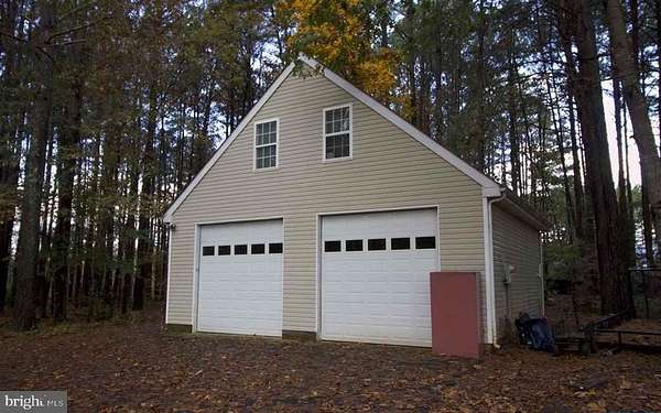 2.6 Acres of Land with Home for Lease in Charlottesville, Virginia