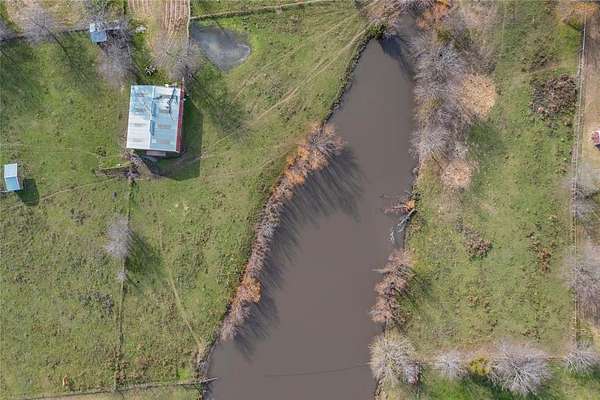 20 Acres of Agricultural Land with Home for Sale in Scurry, Texas