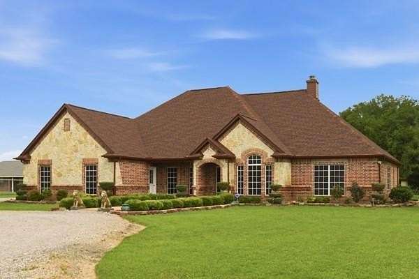 2.5 Acres of Land with Home for Sale in Justin, Texas
