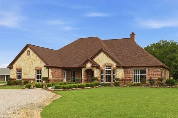 2.5 Acres of Land with Home for Sale in Justin, Texas