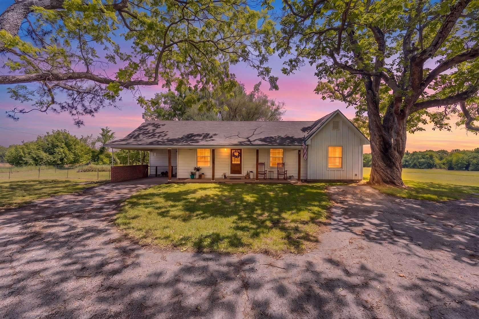 5 Acres of Land with Home for Sale in Emory, Texas