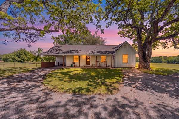 5 Acres of Land with Home for Sale in Emory, Texas