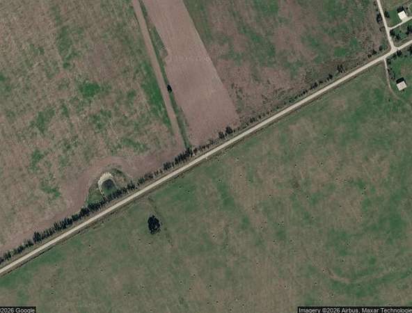 15.1 Acres of Agricultural Land for Sale in Marlin, Texas