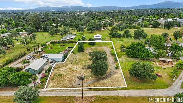 1 Acre of Land for Sale in Redding, California