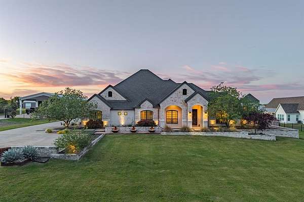 1.5 Acres of Land with Home for Sale in Rockwall, Texas