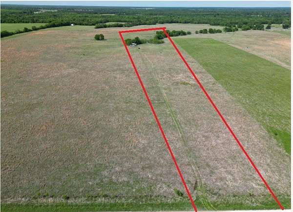 13 Acres of Land for Sale in Deport, Texas