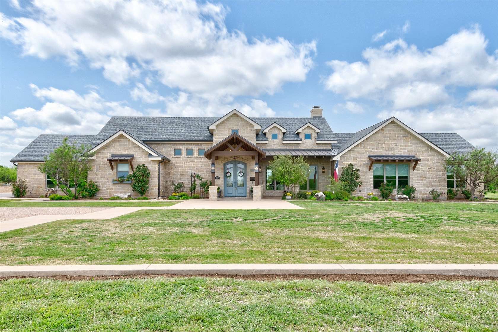 30 Acres of Land with Home for Sale in Abilene, Texas