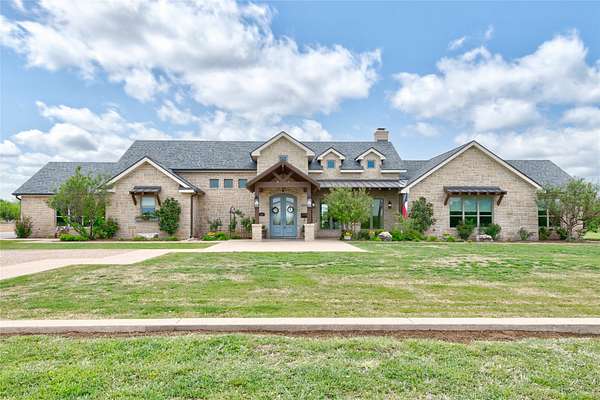 30 Acres of Land with Home for Sale in Abilene, Texas