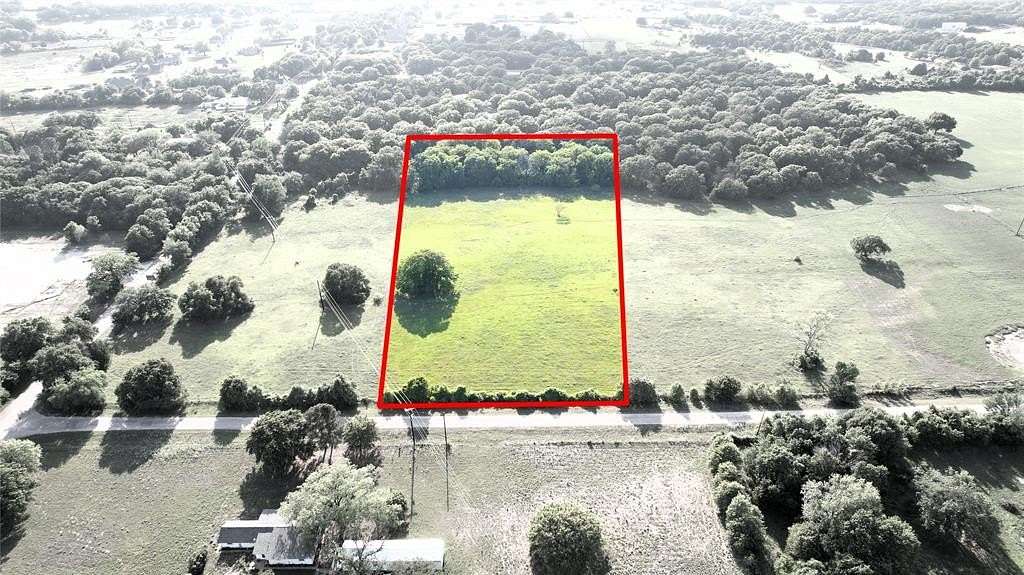 4 Acres of Residential Land for Sale in Springtown, Texas