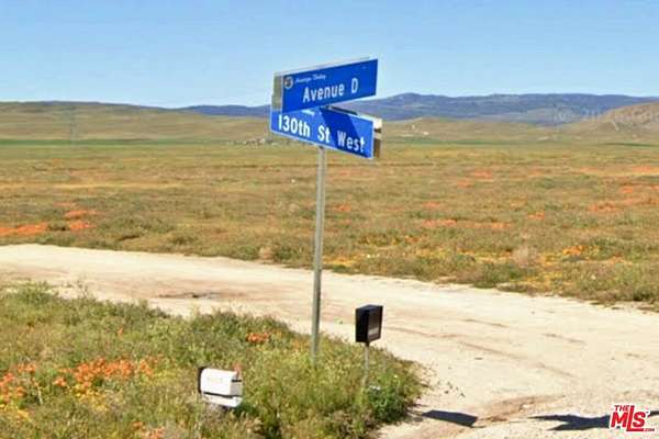 2.49 Acres of Residential Land for Sale in Antelope Acres, California