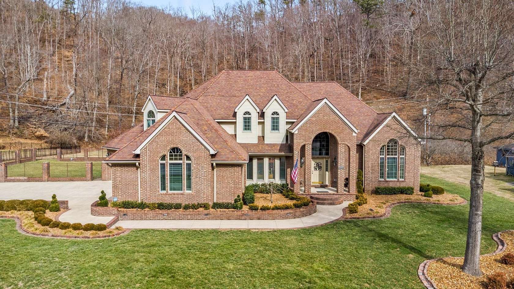 1.5 Acres of Land with Home for Sale in Pikeville, Kentucky