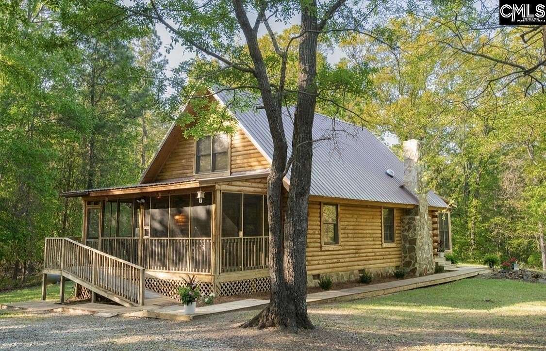 1.5 Acres of Land with Home for Sale in Winnsboro, South Carolina