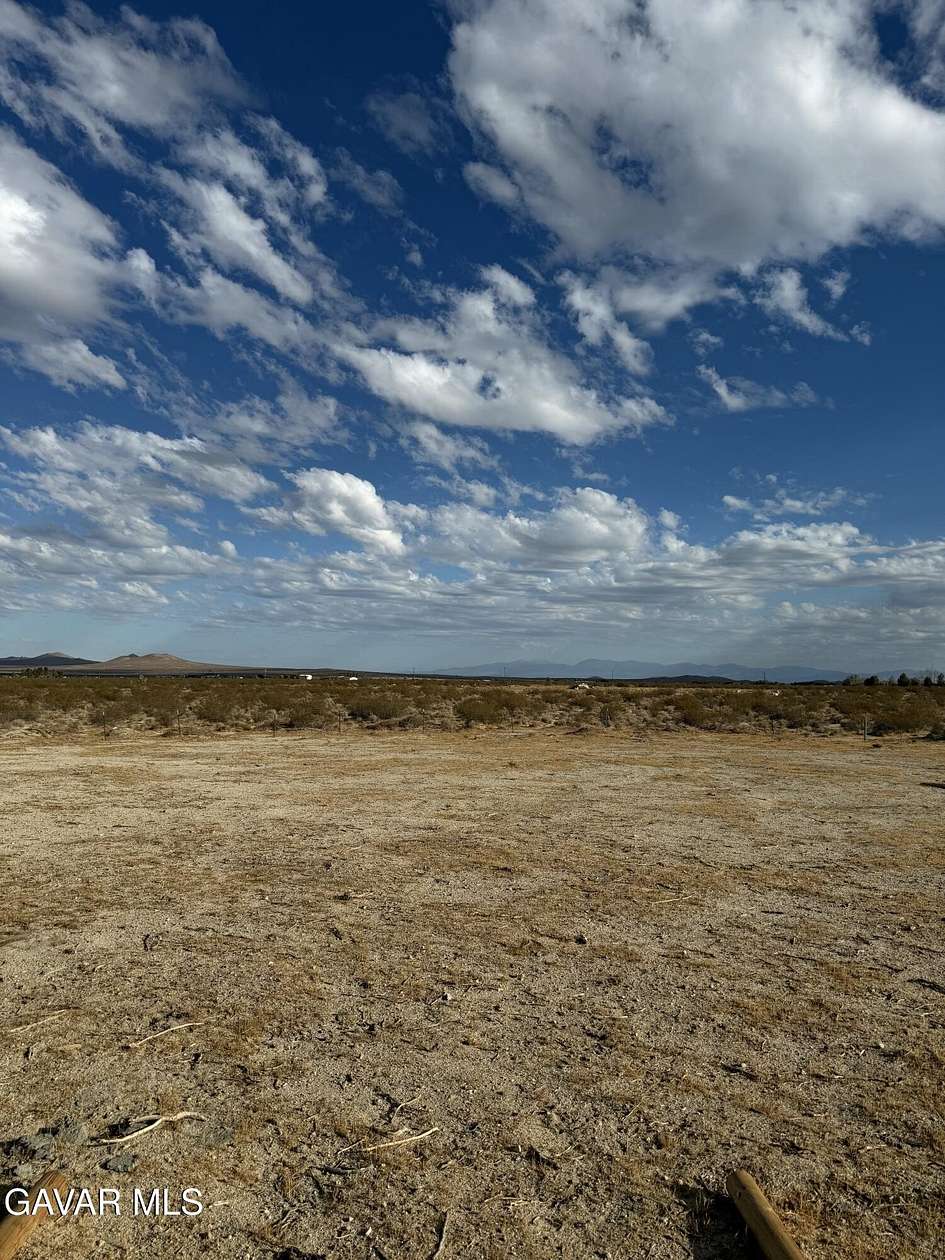 2.1 Acres of Land for Sale in Mojave, California