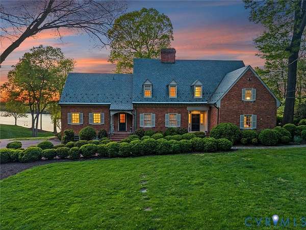 3.37 Acres of Land with Home for Sale in Richmond, Virginia