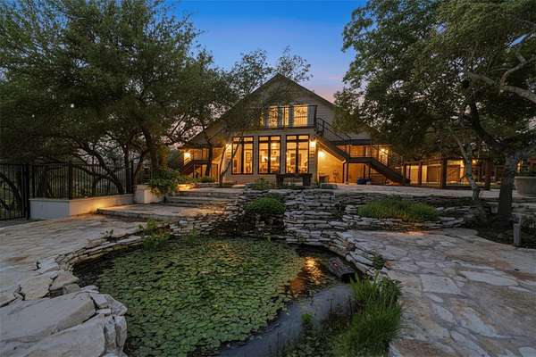 1.5 Acres of Land with Home for Sale in Austin, Texas
