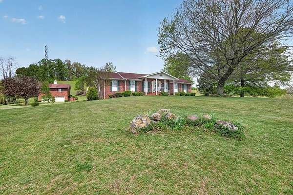 12 Acres of Land with Home for Sale in Abingdon, Virginia