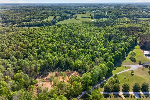 24.5 Acres of Recreational & Residential Land for Sale in McMinnville, Tennessee