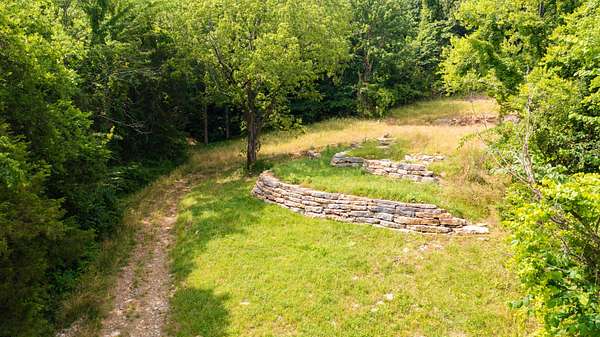 2.5 Acres of Residential Land for Sale in Thompson's Station, Tennessee