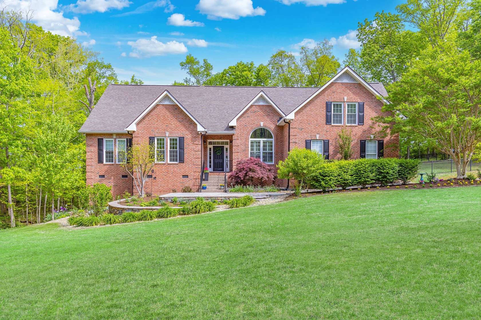 1.63 Acres of Land with Home for Sale in Lebanon, Tennessee