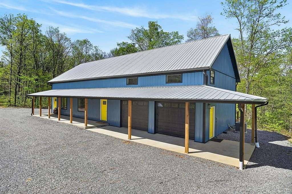 28.9 Acres of Land with Home for Sale in Crawford, Tennessee